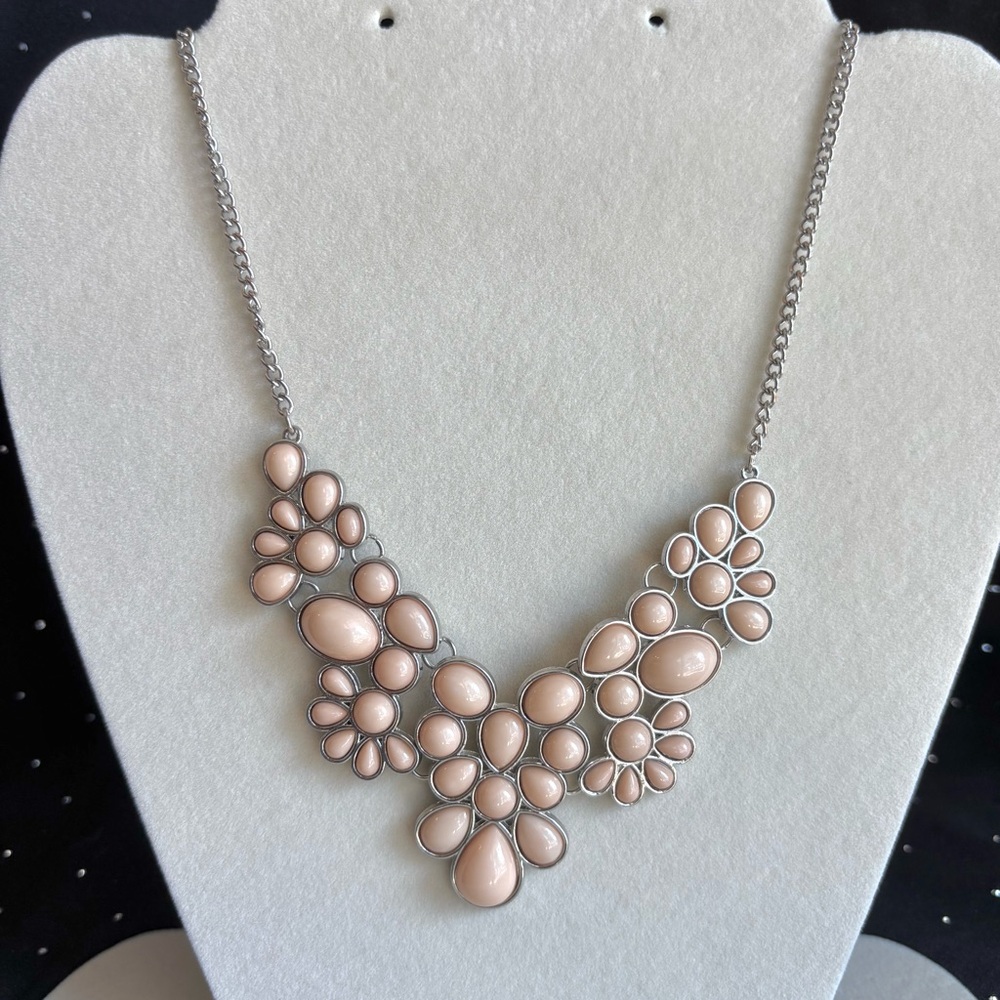 Women’s Beige Statement Bib Necklace - Fashion Jewelry